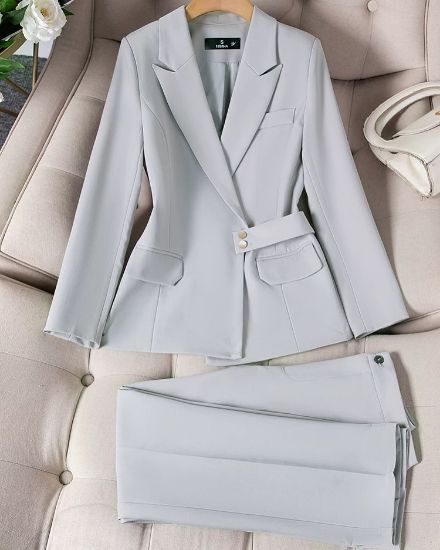 تصویر  کت و شلوار رسمی زنانه